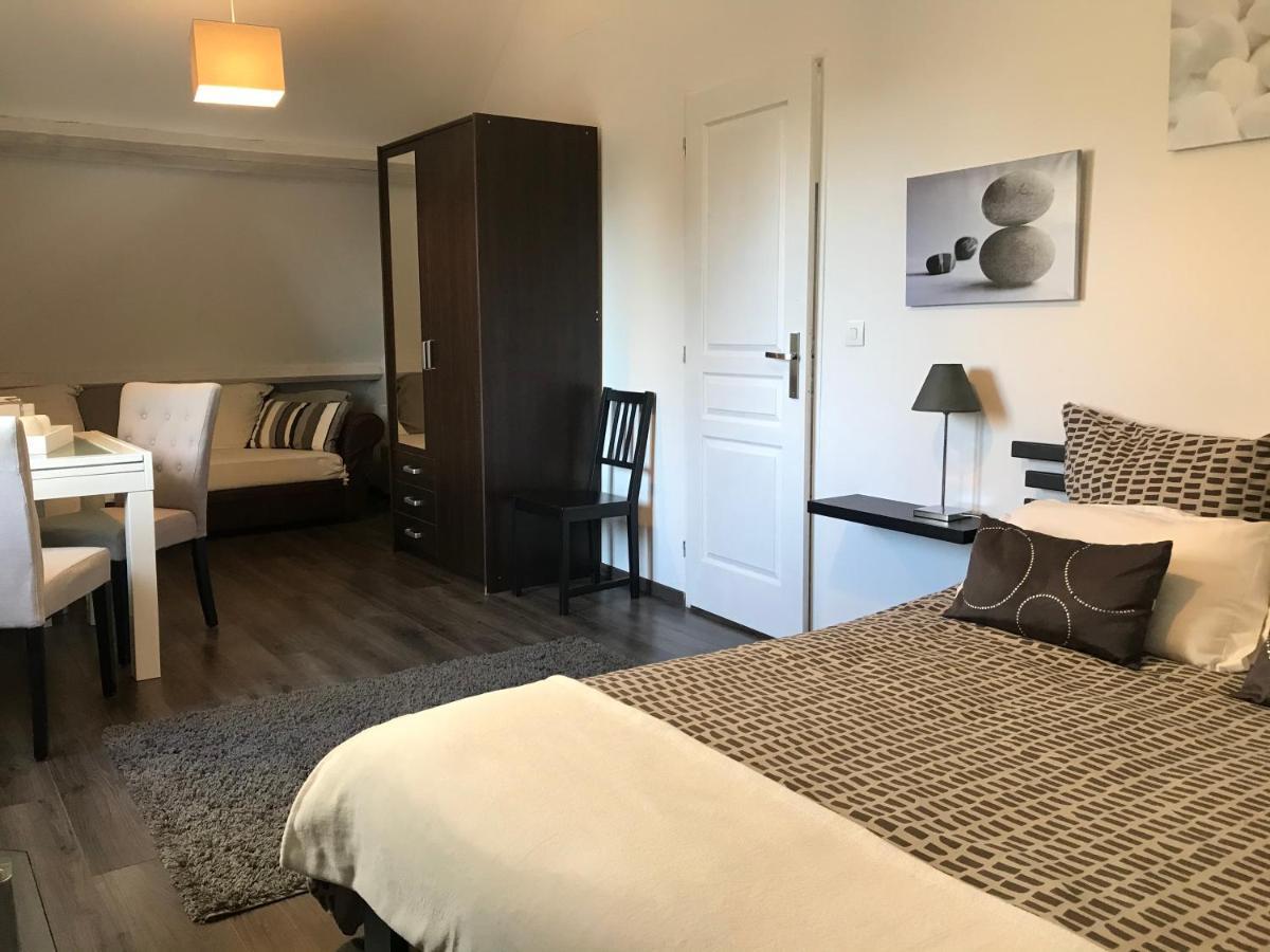 Chambres D'Hotes Des Demoiselles Ville-Saint-Jacques Esterno foto