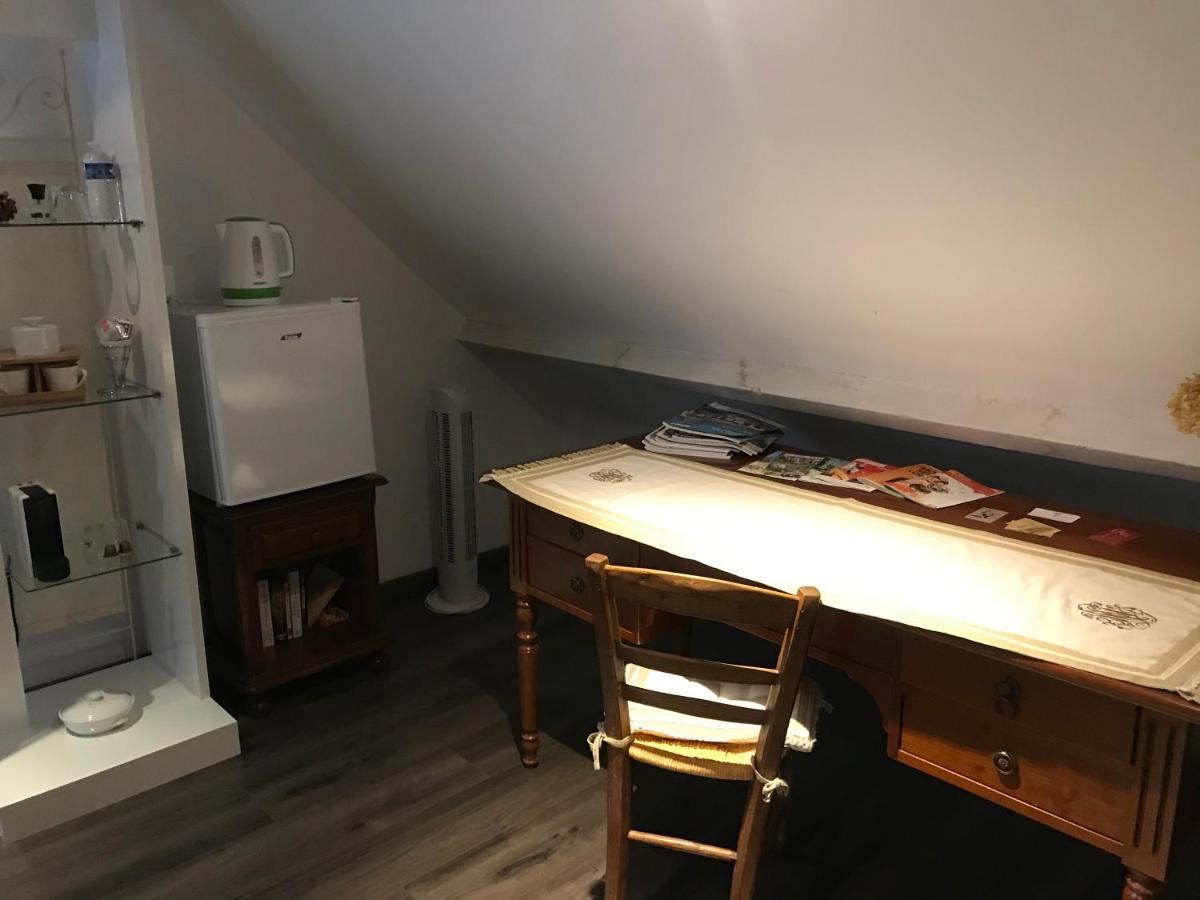 Chambres D'Hotes Des Demoiselles Ville-Saint-Jacques Esterno foto