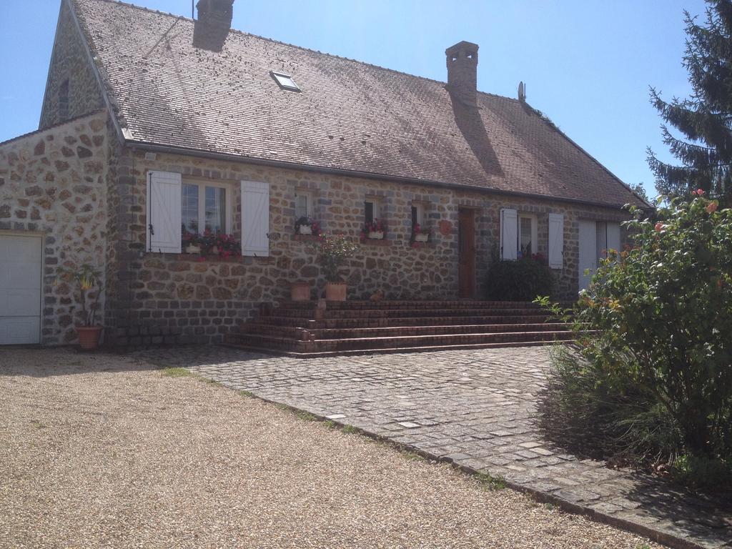 Chambres D'Hotes Des Demoiselles Ville-Saint-Jacques Esterno foto